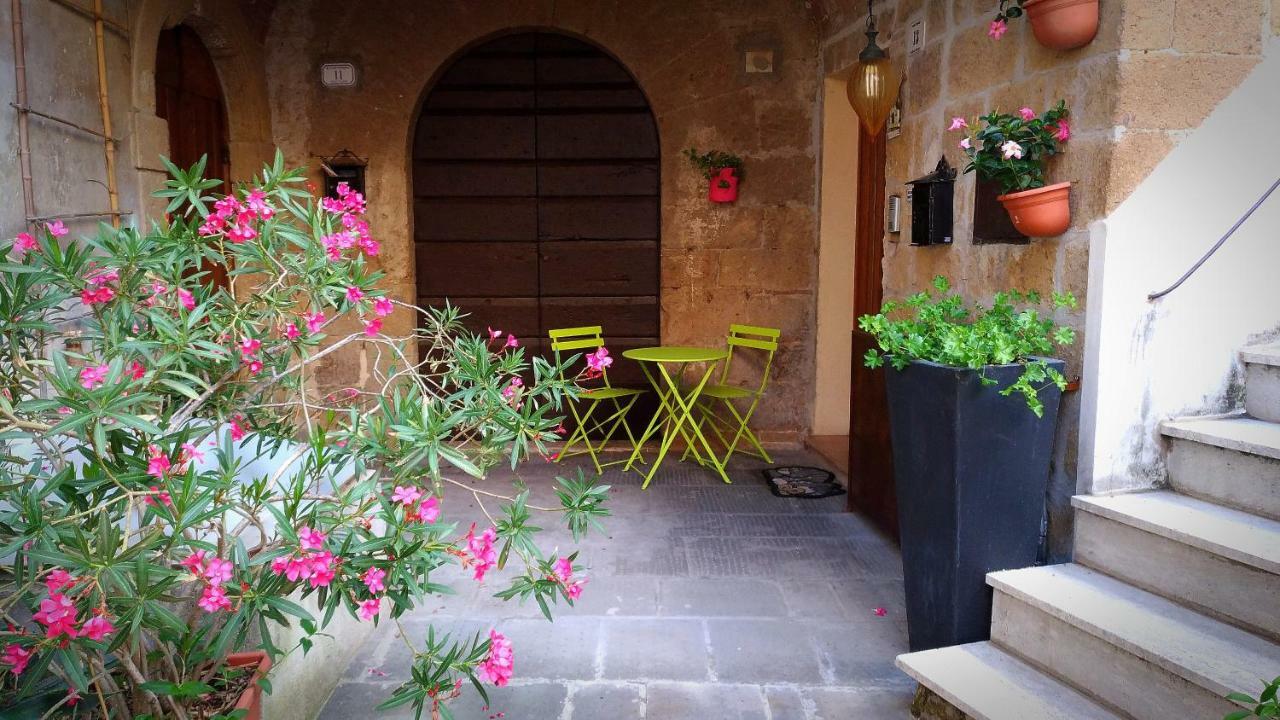Cittadella 13 romantic house Pitigliano Esterno foto